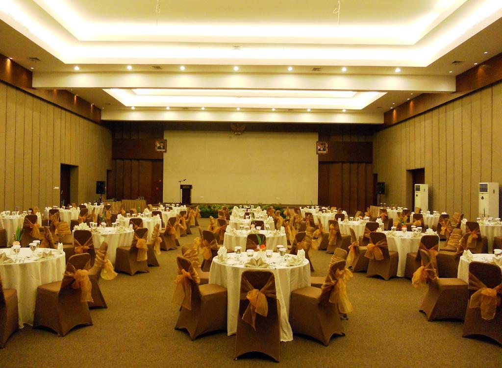 Ratu Hotel Serang Ngoại thất bức ảnh