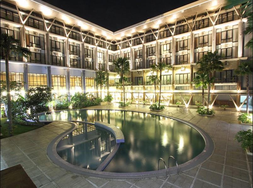 Ratu Hotel Serang Ngoại thất bức ảnh